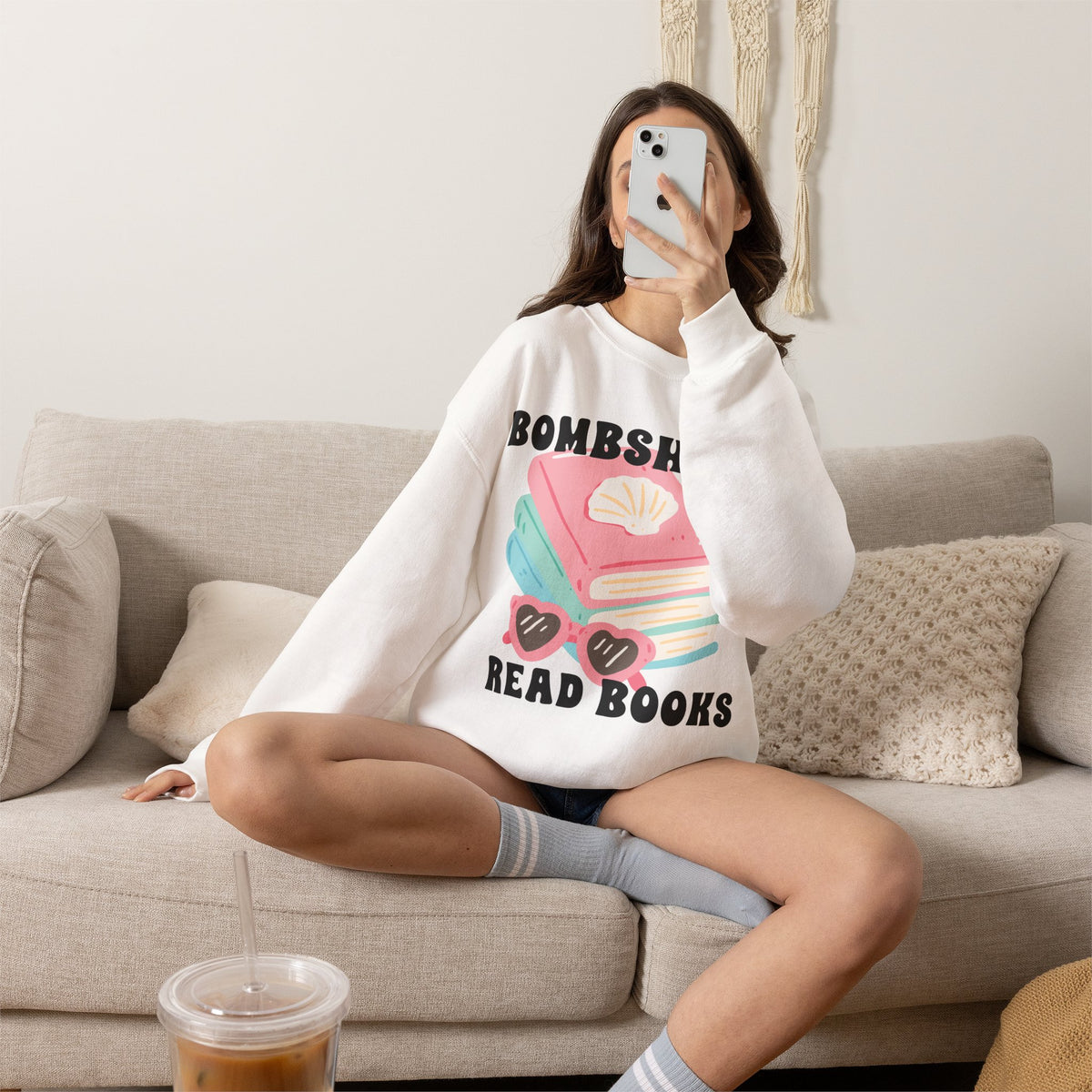 Bombshells Read Books - Bookish Villa Inspired Sweatshirt