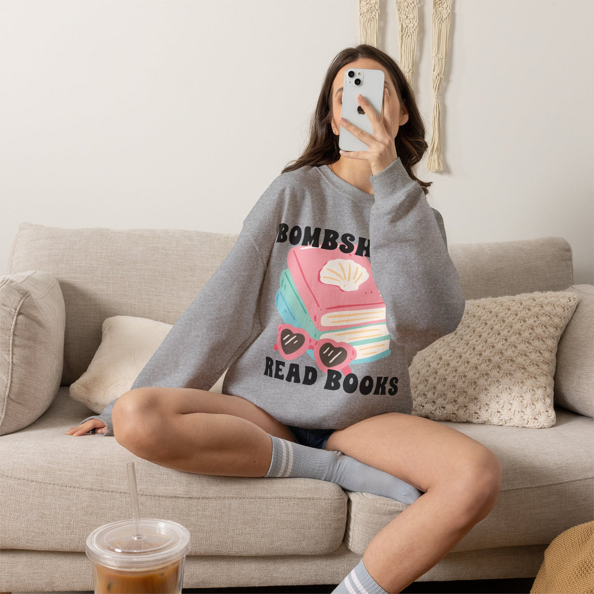 Bombshells Read Books - Bookish Villa Inspired Sweatshirt