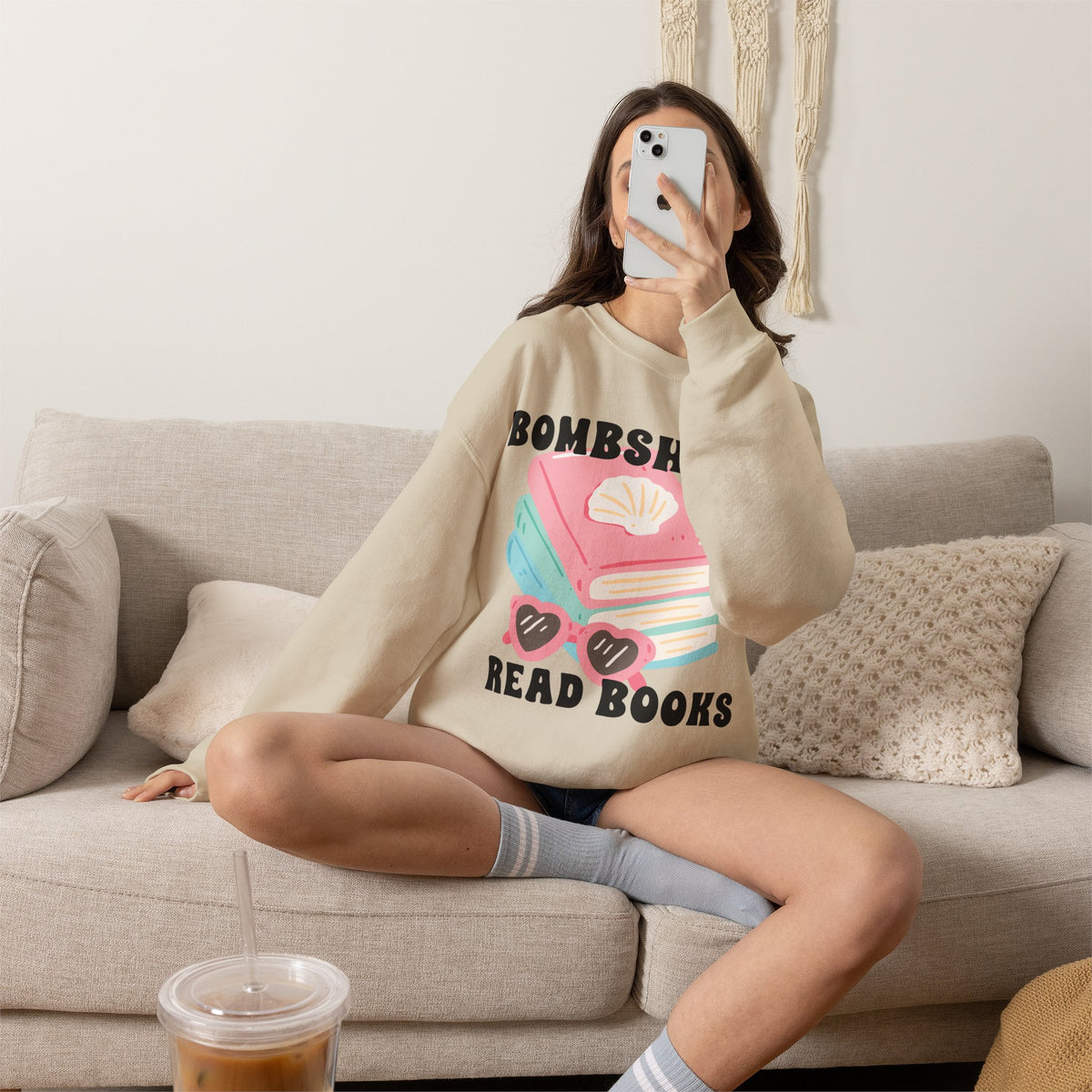 Bombshells Read Books - Bookish Villa Inspired Sweatshirt