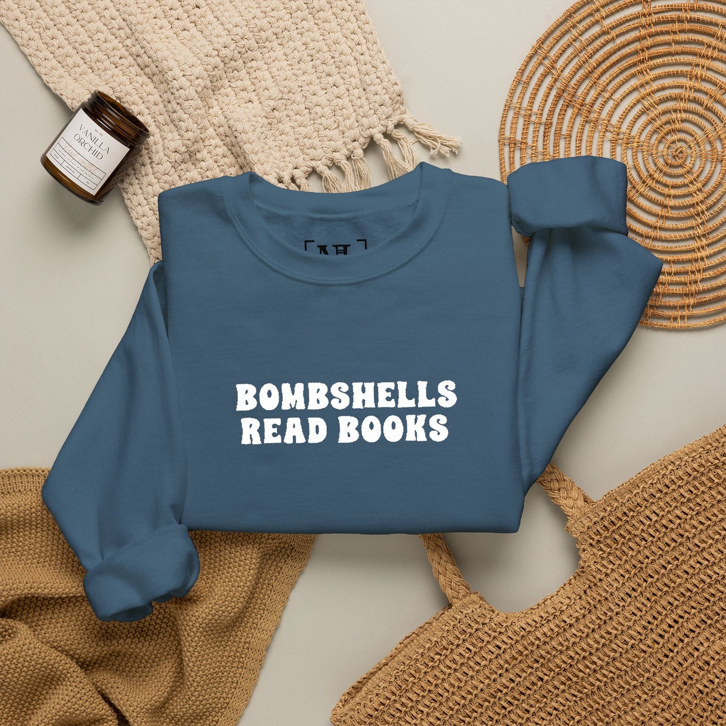Bombshells Read Books - Bookish Villa Inspired Sweatshirt