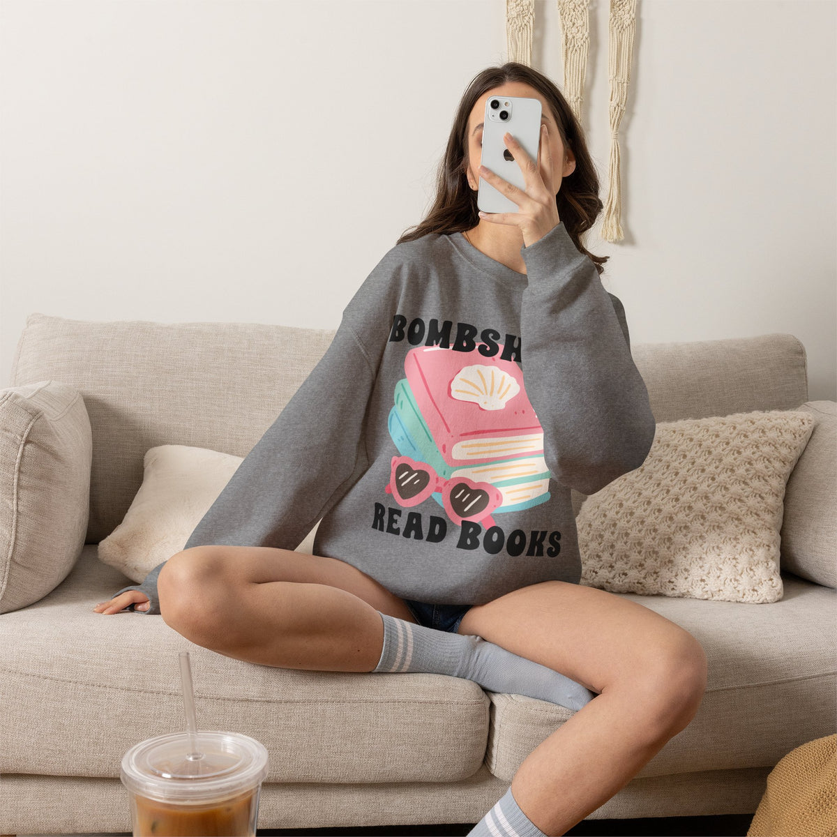 Bombshells Read Books - Bookish Villa Inspired Sweatshirt